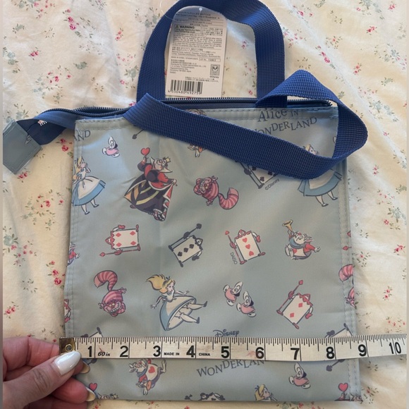 Daiso Alice In Wonderland NWT Tote Bag - Picture 3 of 4